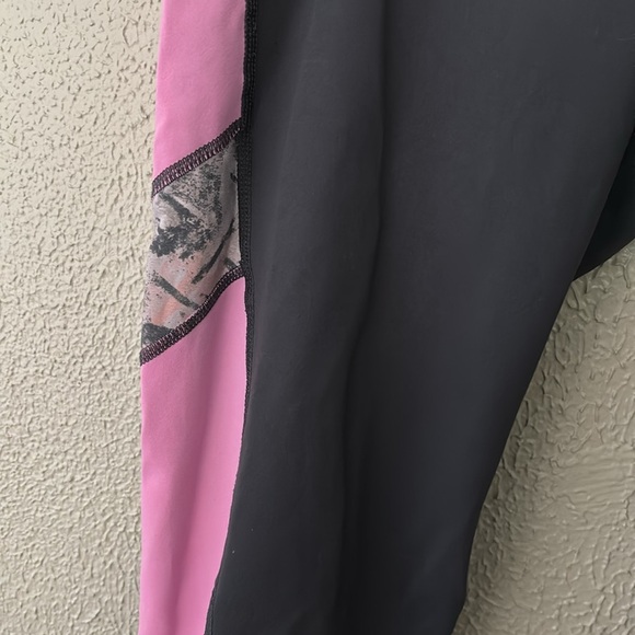 Women’s Plus Size Torrid Active Capri Pants, 00 M/L - Picture 2 of 6